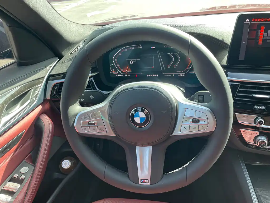 BMW 5 Series — фото 10