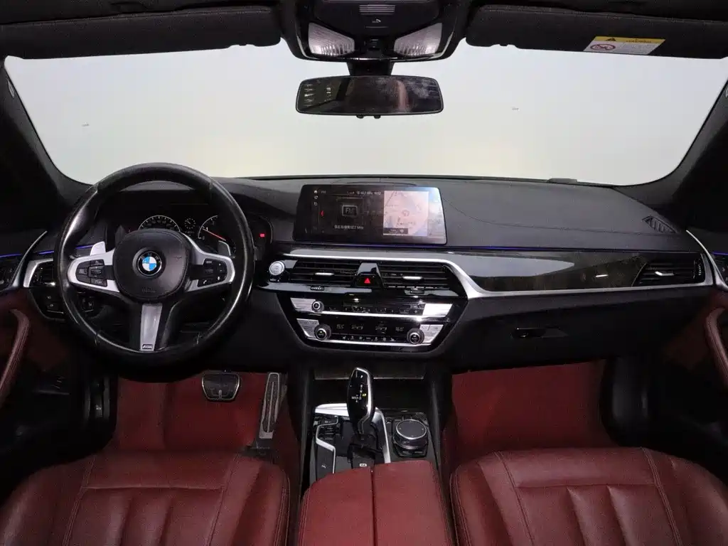 BMW 5 Series — фото 15