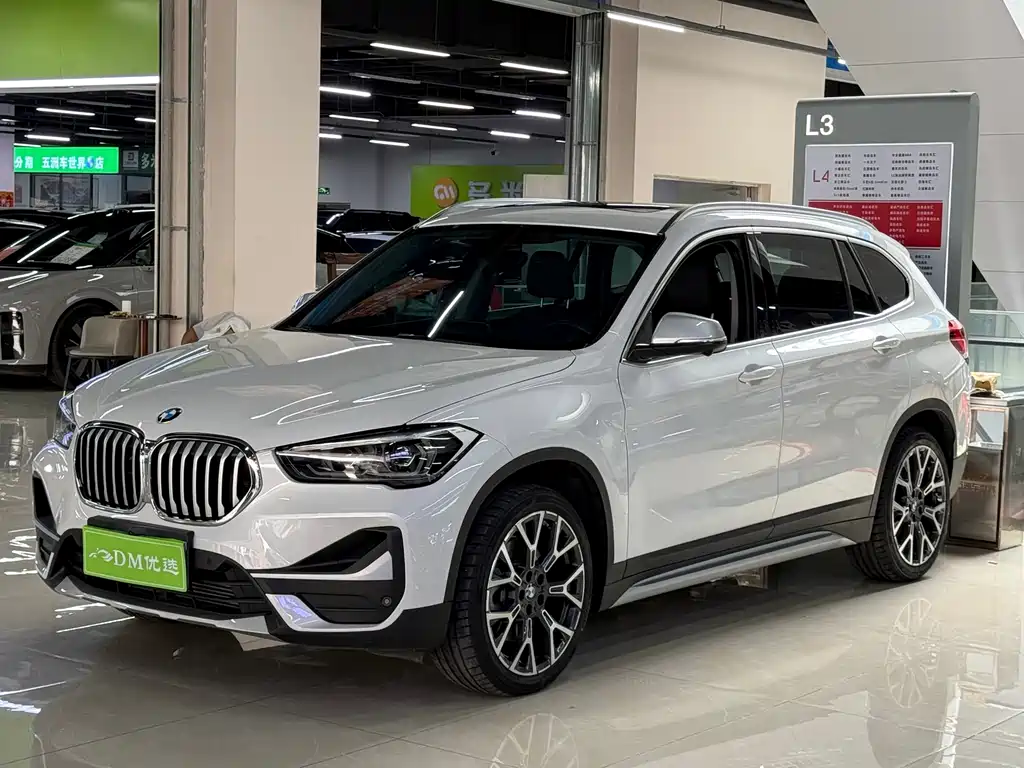 BMW X1 — фото 3