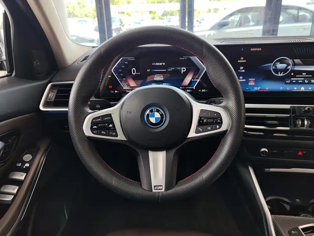 BMW i3 — фото 11