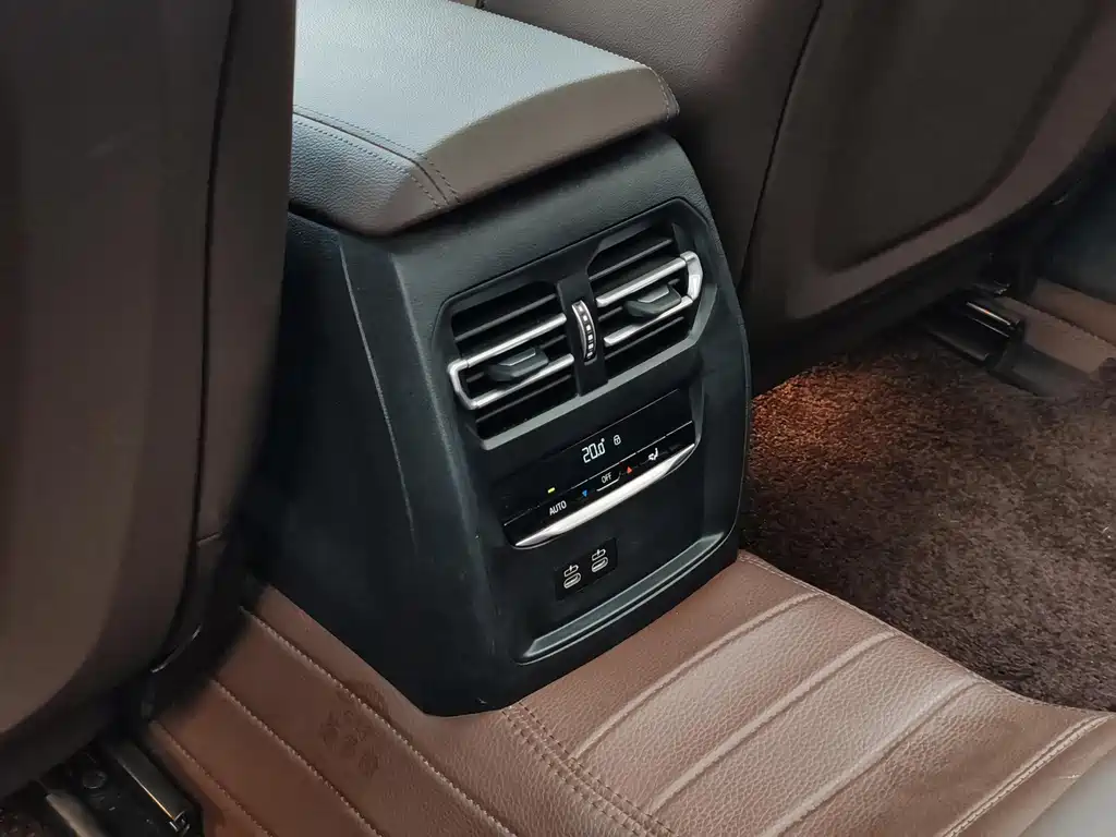 BMW i3 — фото 13