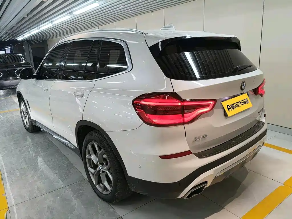 BMW X3 — фото 3