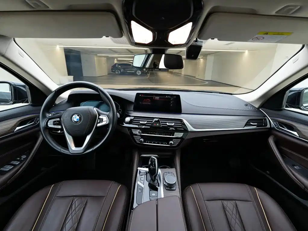 BMW 5 Series New Energy — фото 23