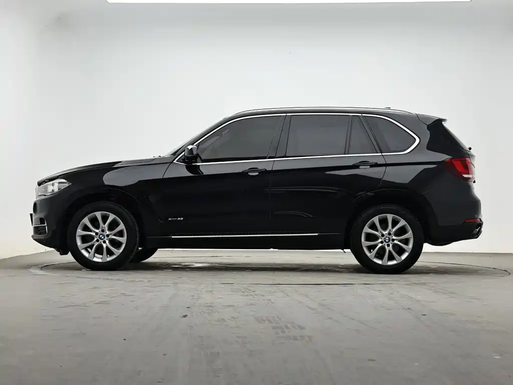 BMW X5 (Import) — фото 5