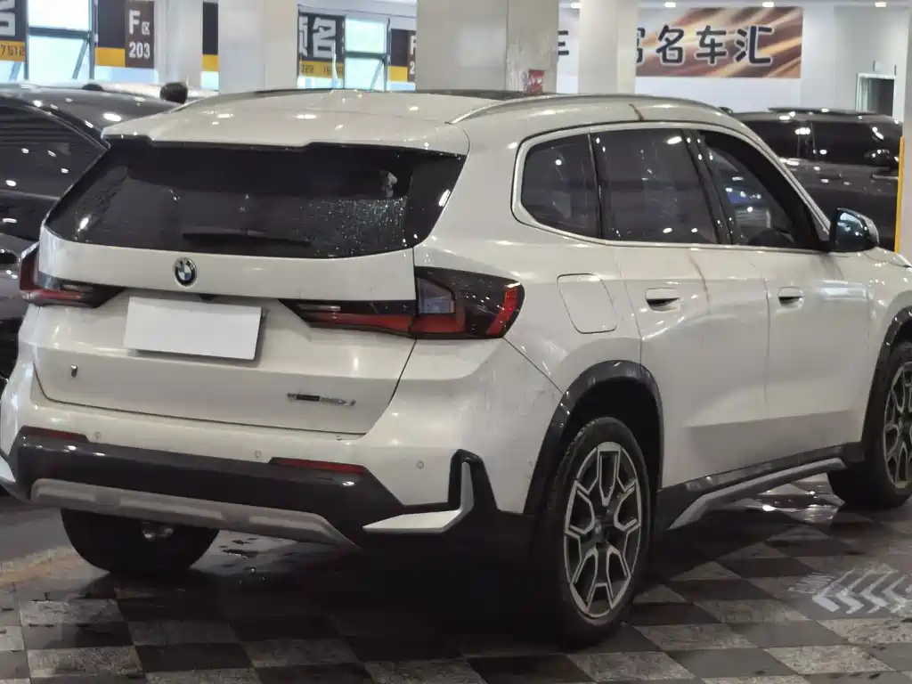 BMW X1 — фото 3