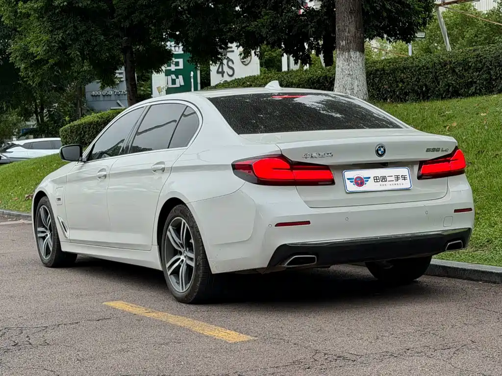 BMW 5 Series New Energy — фото 4