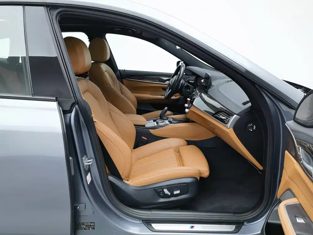 BMW 6 Series GT — фото 23