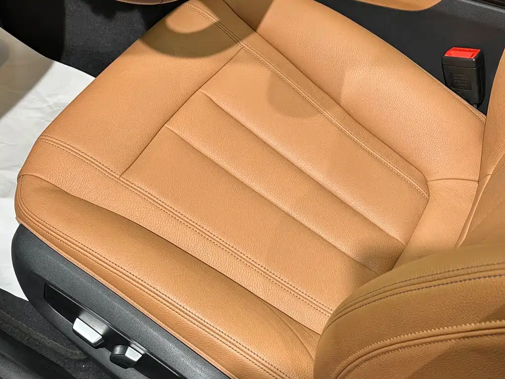 BMW 5 Series — фото 11