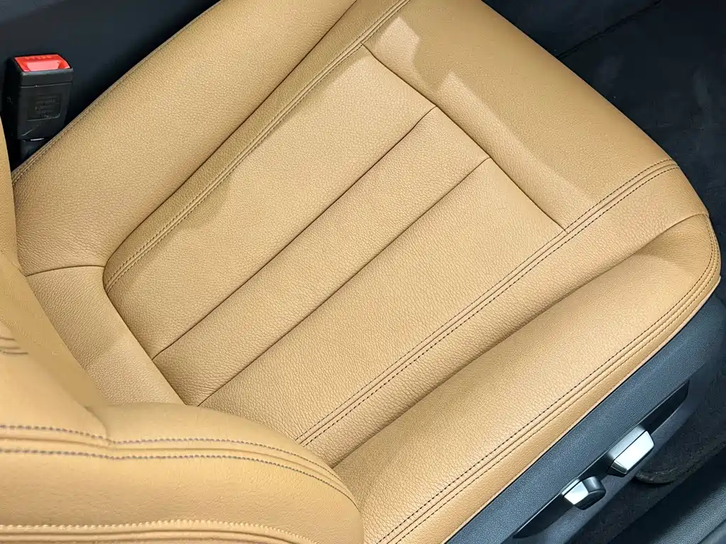 BMW 5 Series — фото 25