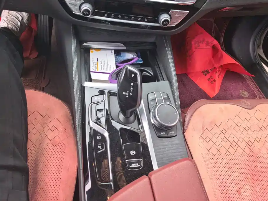 BMW 5 Series New Energy — фото 16