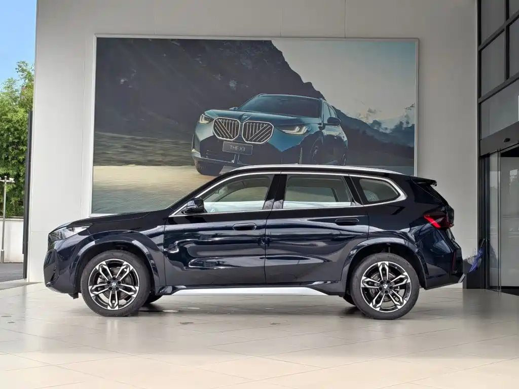 BMW X1 — фото 5