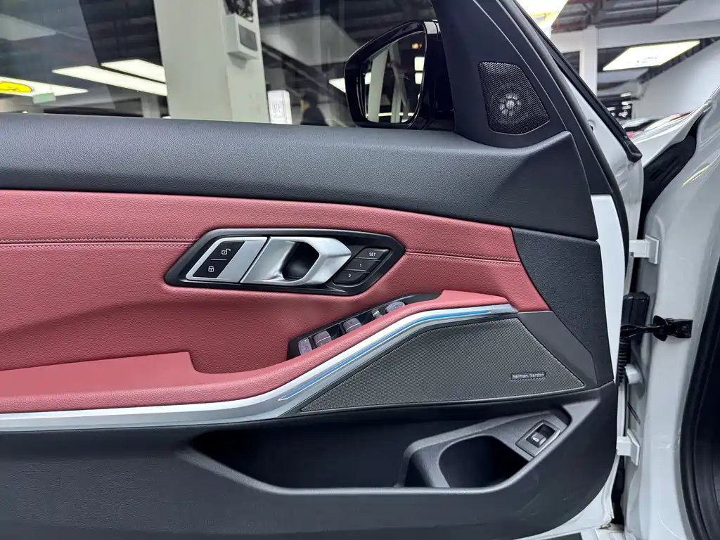 BMW 3 Series — фото 10