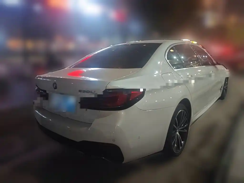 BMW 5 Series — фото 4