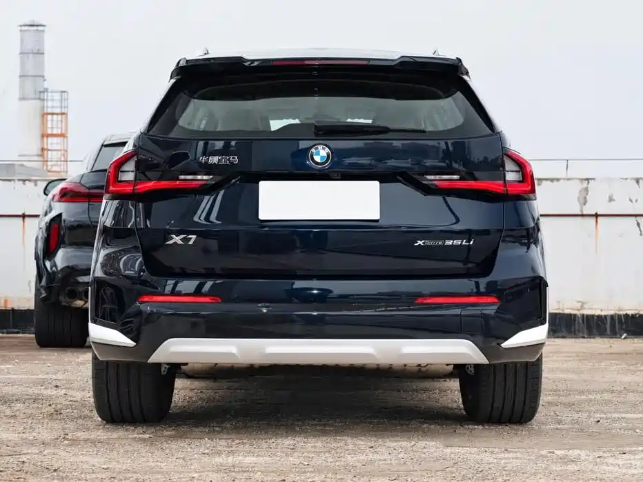 BMW X1 — фото 5