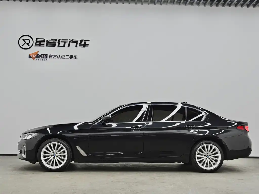 BMW 5 Series — фото 5