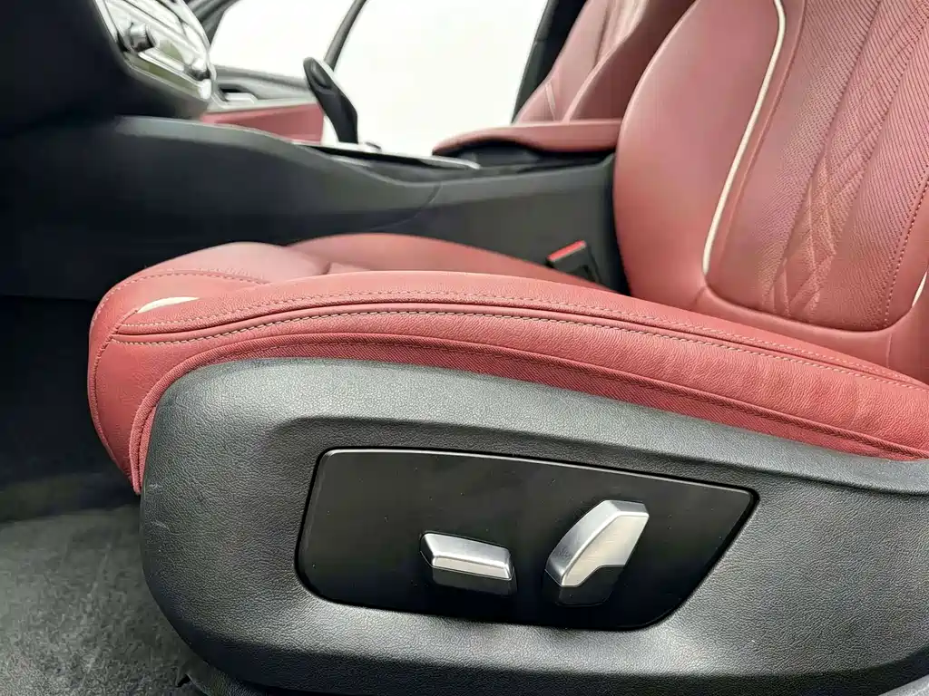 BMW 5 Series — фото 10