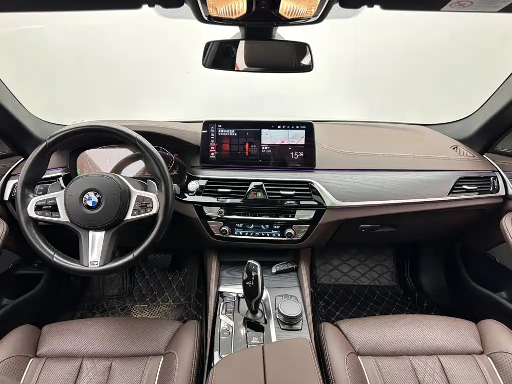 BMW 5 Series — фото 10