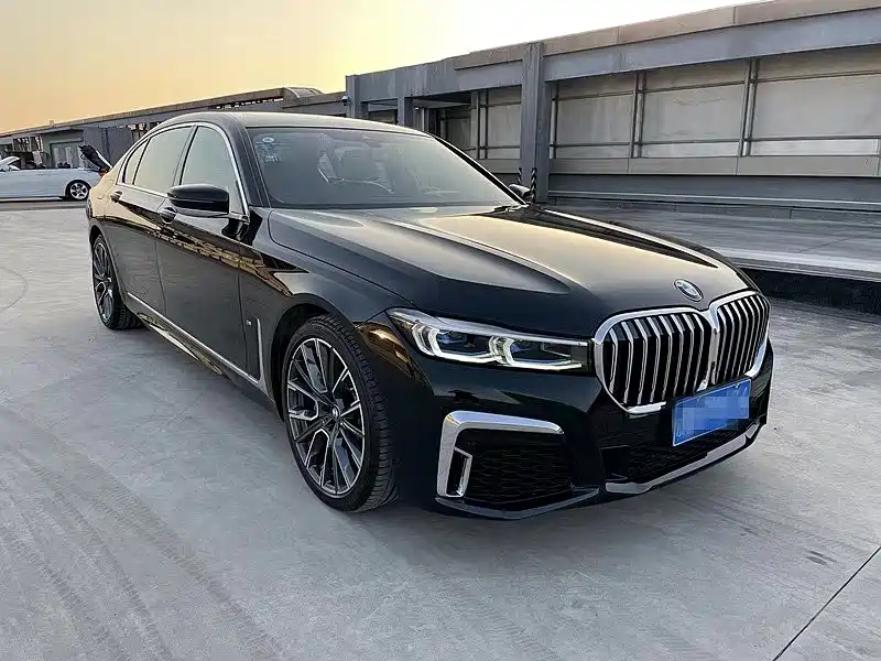 BMW 7 Series — фото 3