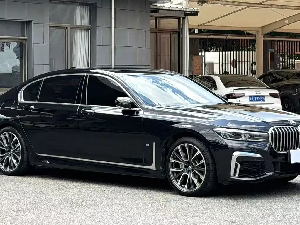 BMW 7 Series — фото 3