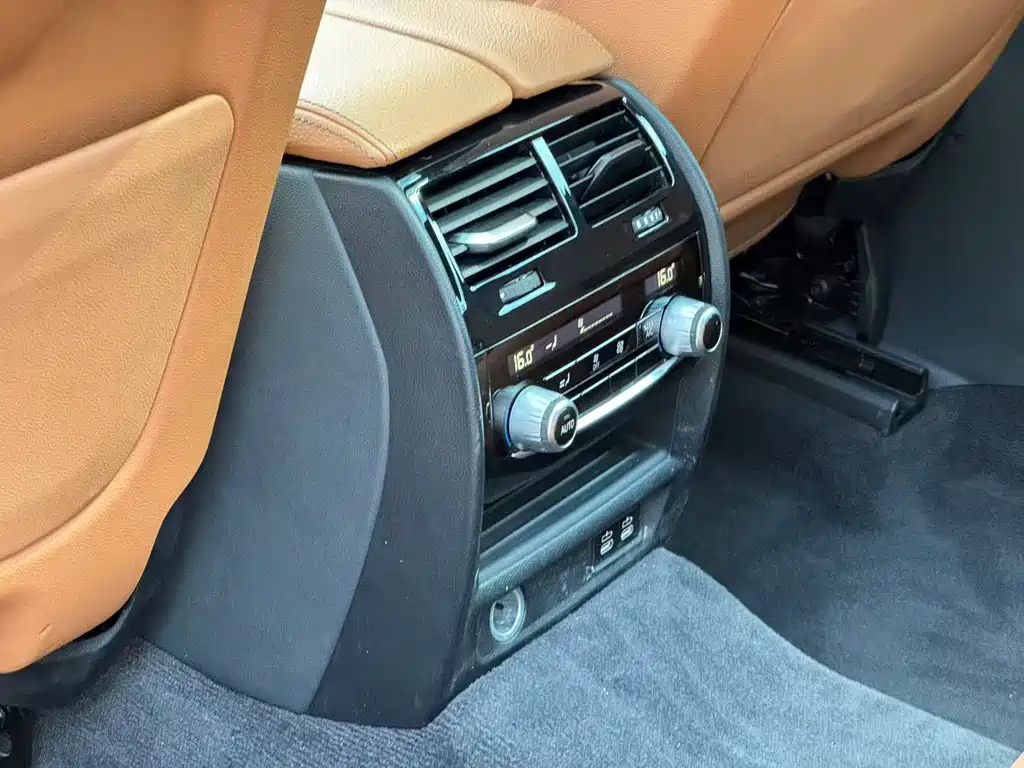 BMW 6 Series GT — фото 14