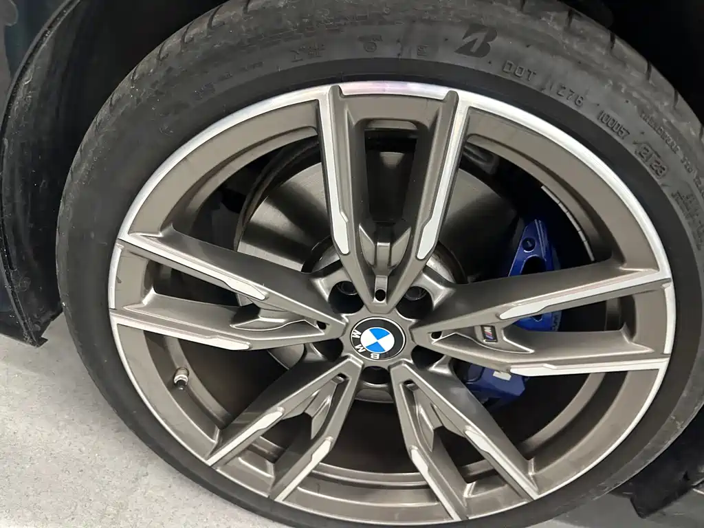 BMW M240i — фото 11