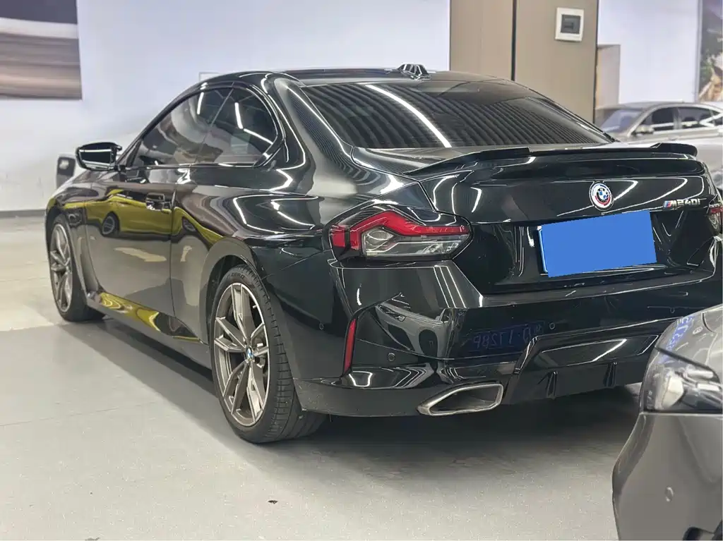 BMW M240i — фото 14