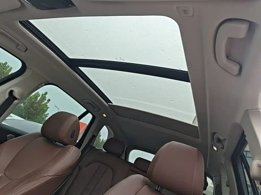 BMW X5 (Import) — фото 18