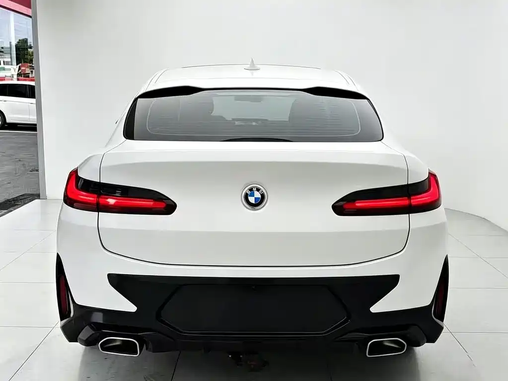 BMW X4 — фото 17