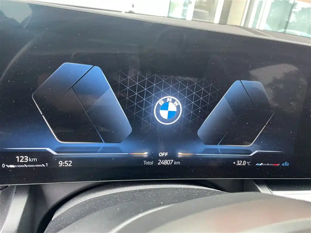 BMW 5 Series — фото 4