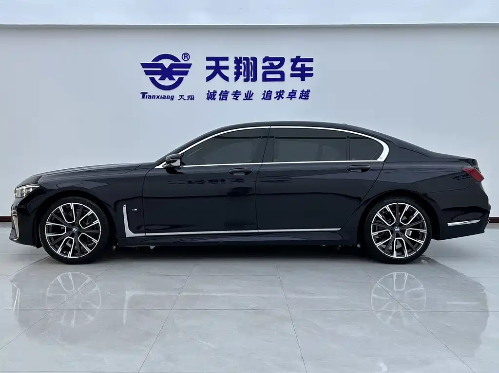BMW 7 Series — фото 4
