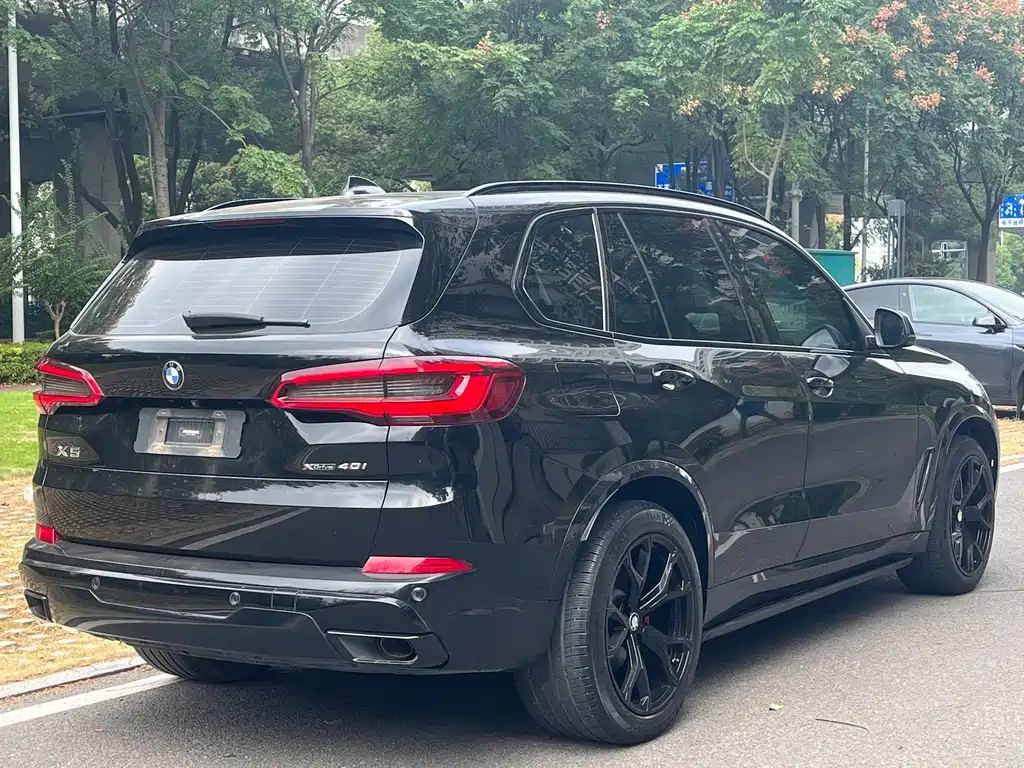 BMW X5 (Import) — фото 7