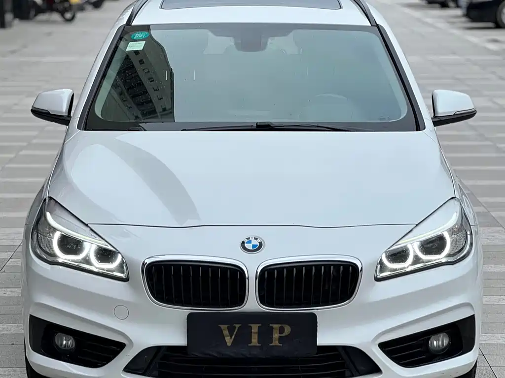 BMW 2 Series Active Tourer — фото 4