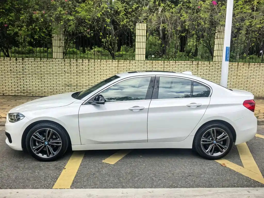 BMW 1 Series — фото 2