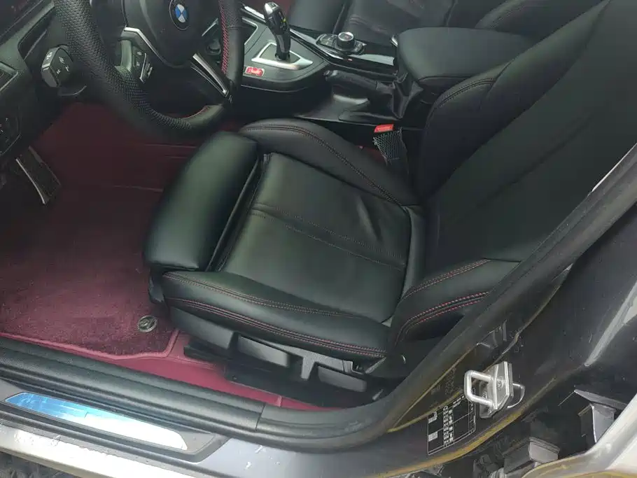 BMW 1 Series (Import) — фото 9