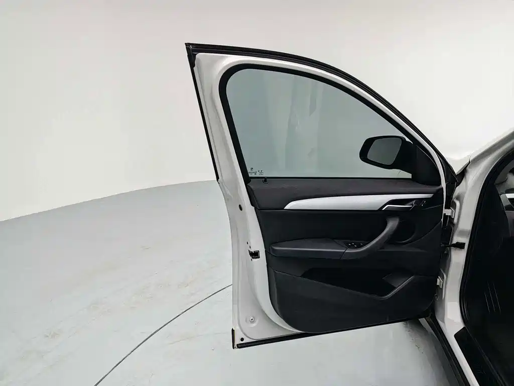 BMW X1 — фото 10