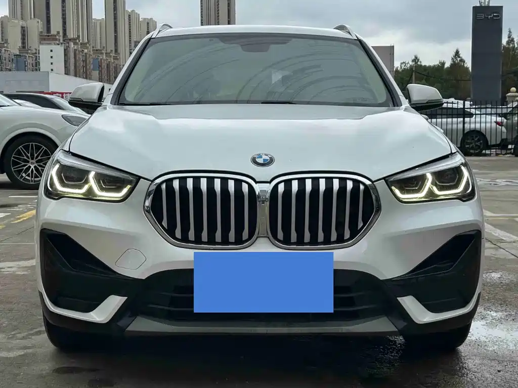 BMW X1 — фото 2