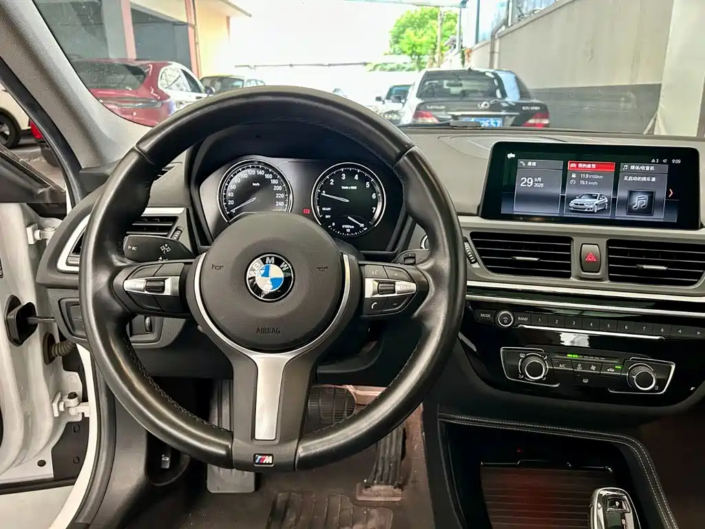 BMW 1 Series — фото 13