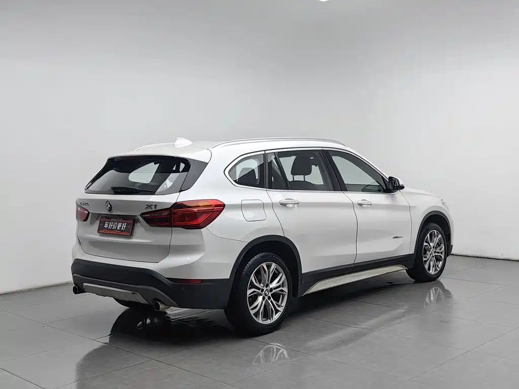 BMW X1 — фото 2