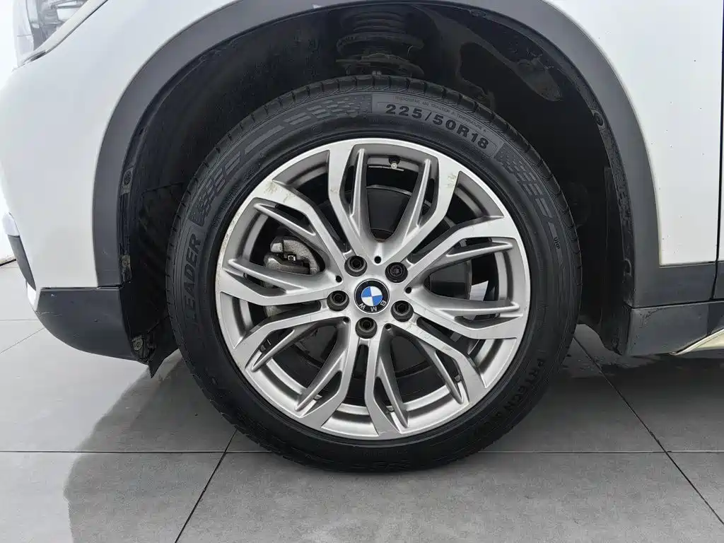 BMW X1 — фото 17