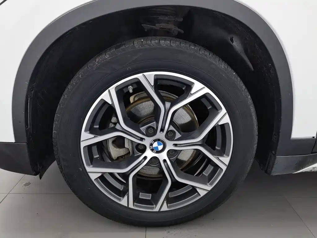 BMW X1 — фото 17
