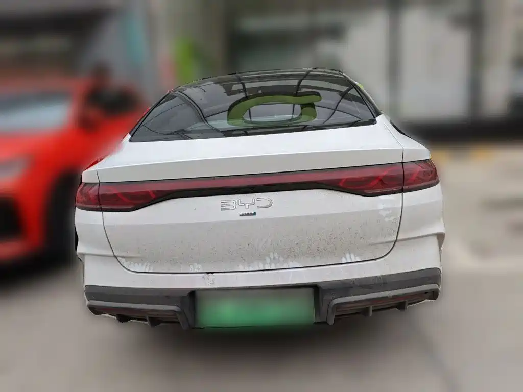 BYD Qin L — фото 3