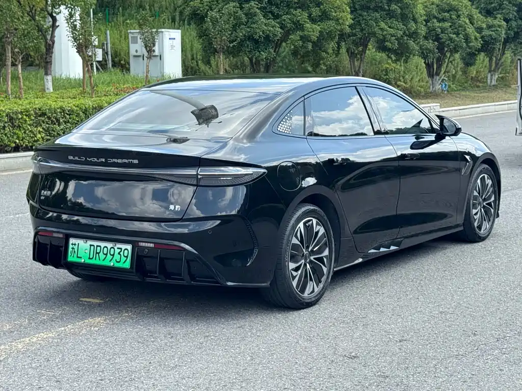 BYD Seal — фото 13