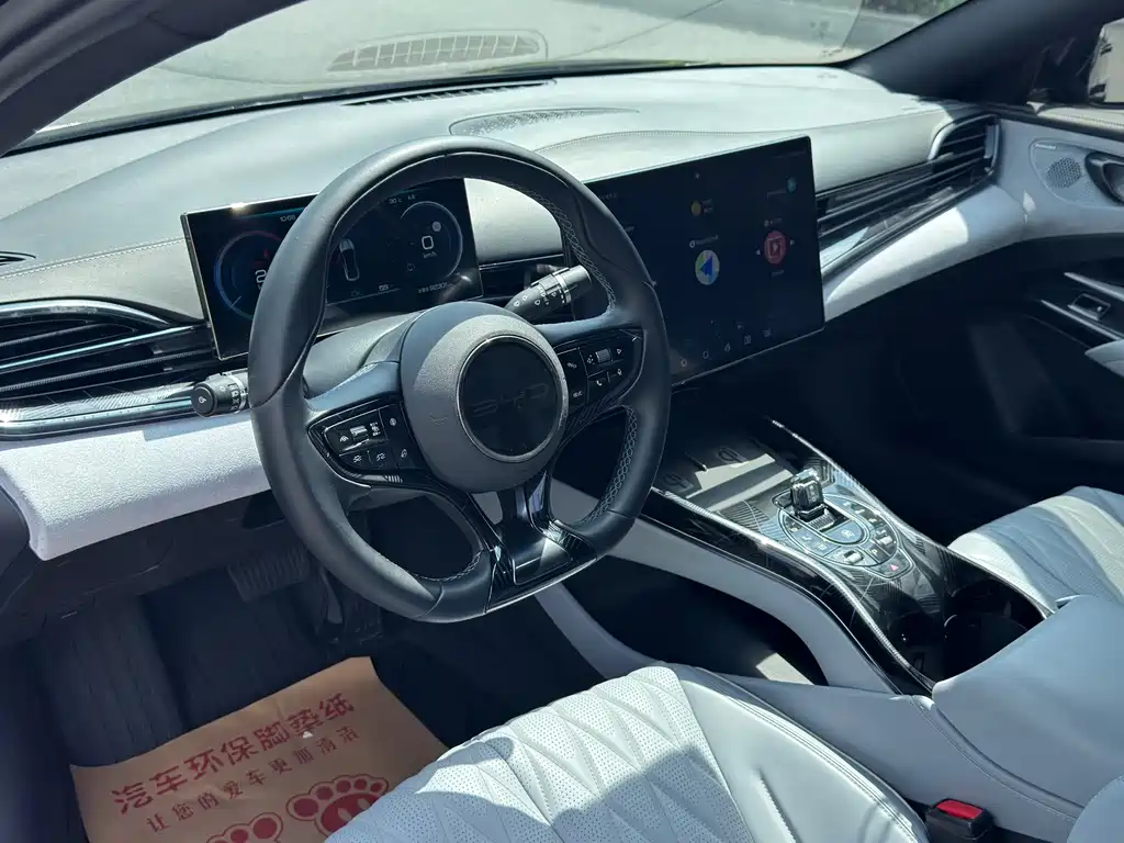BYD Seal — фото 6