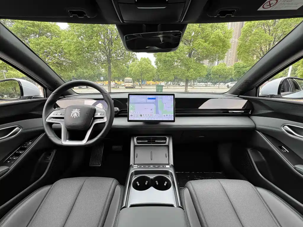 BYD Qin L — фото 5