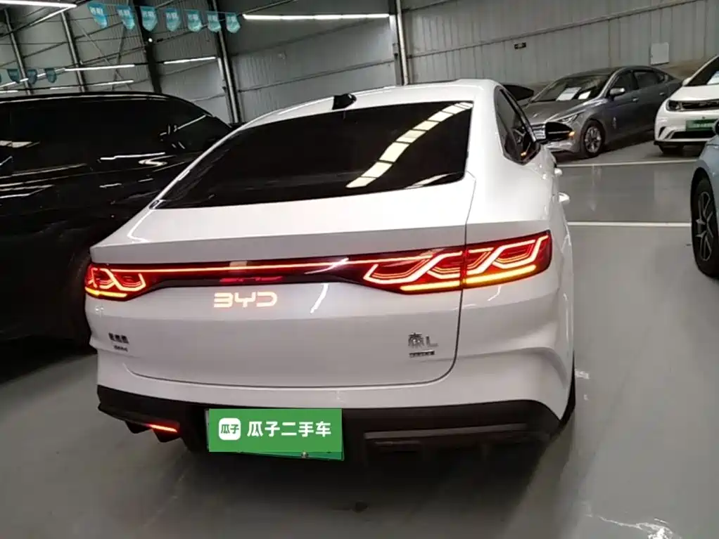 BYD Qin L — фото 6