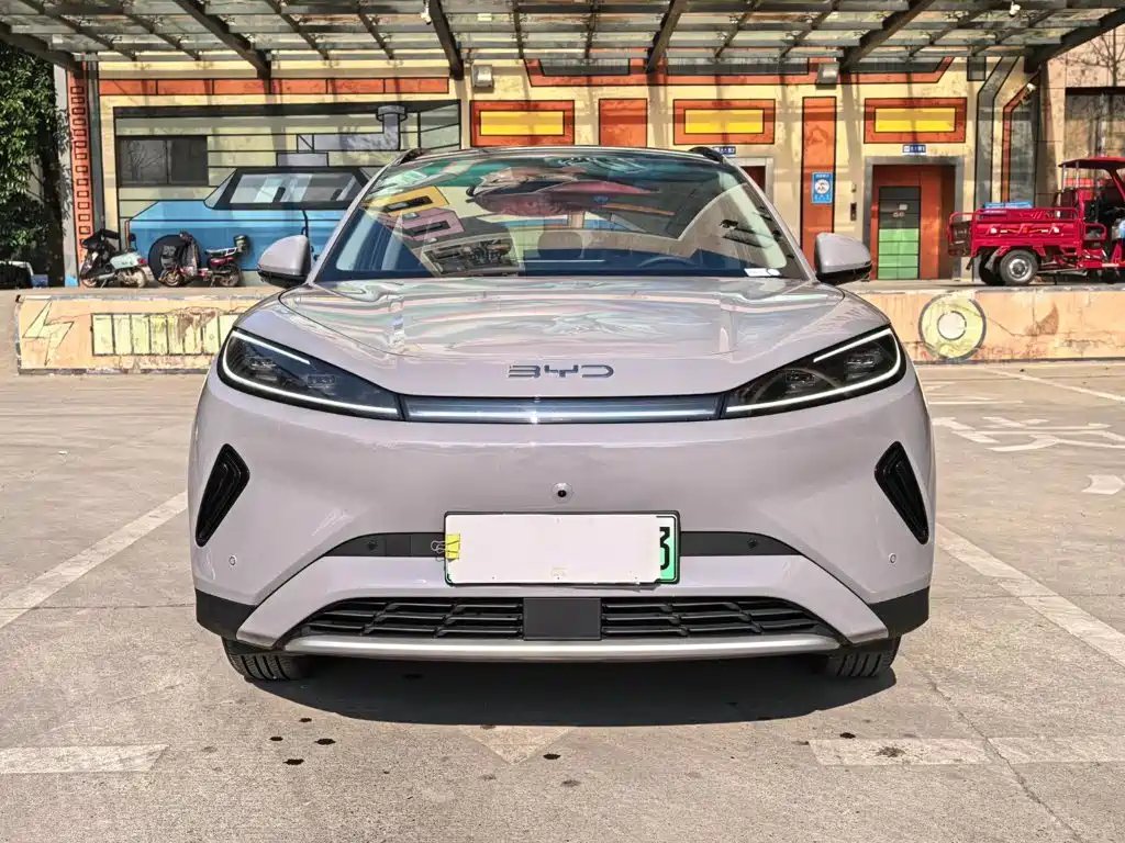 BYD Sealion 05 EV — фото 2
