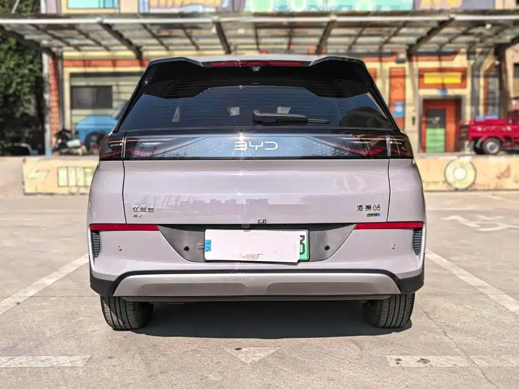 BYD Sealion 05 EV — фото 16