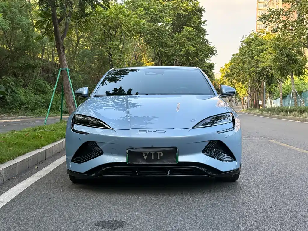BYD Seal — фото 4