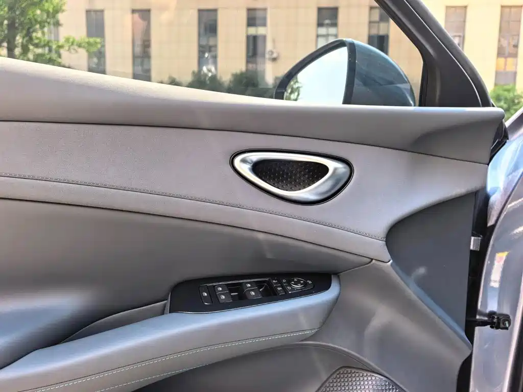 BYD Seal 06GT — фото 10