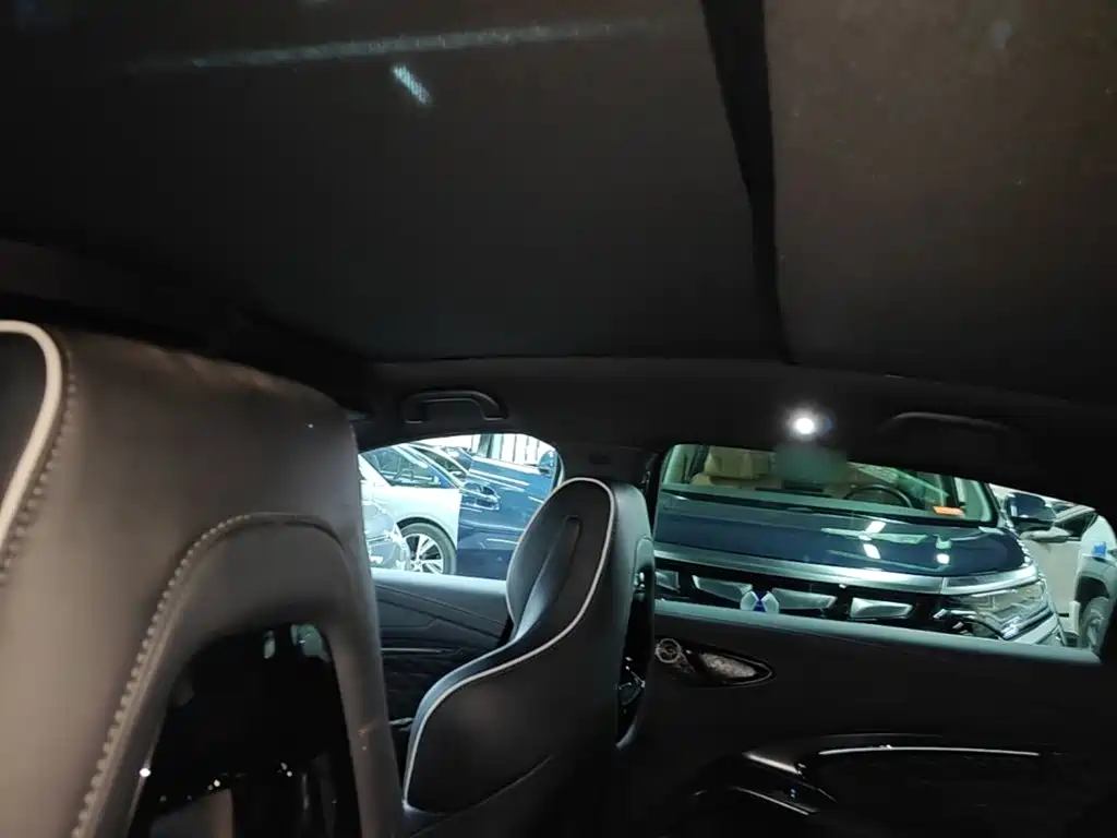 BYD Seal — фото 18